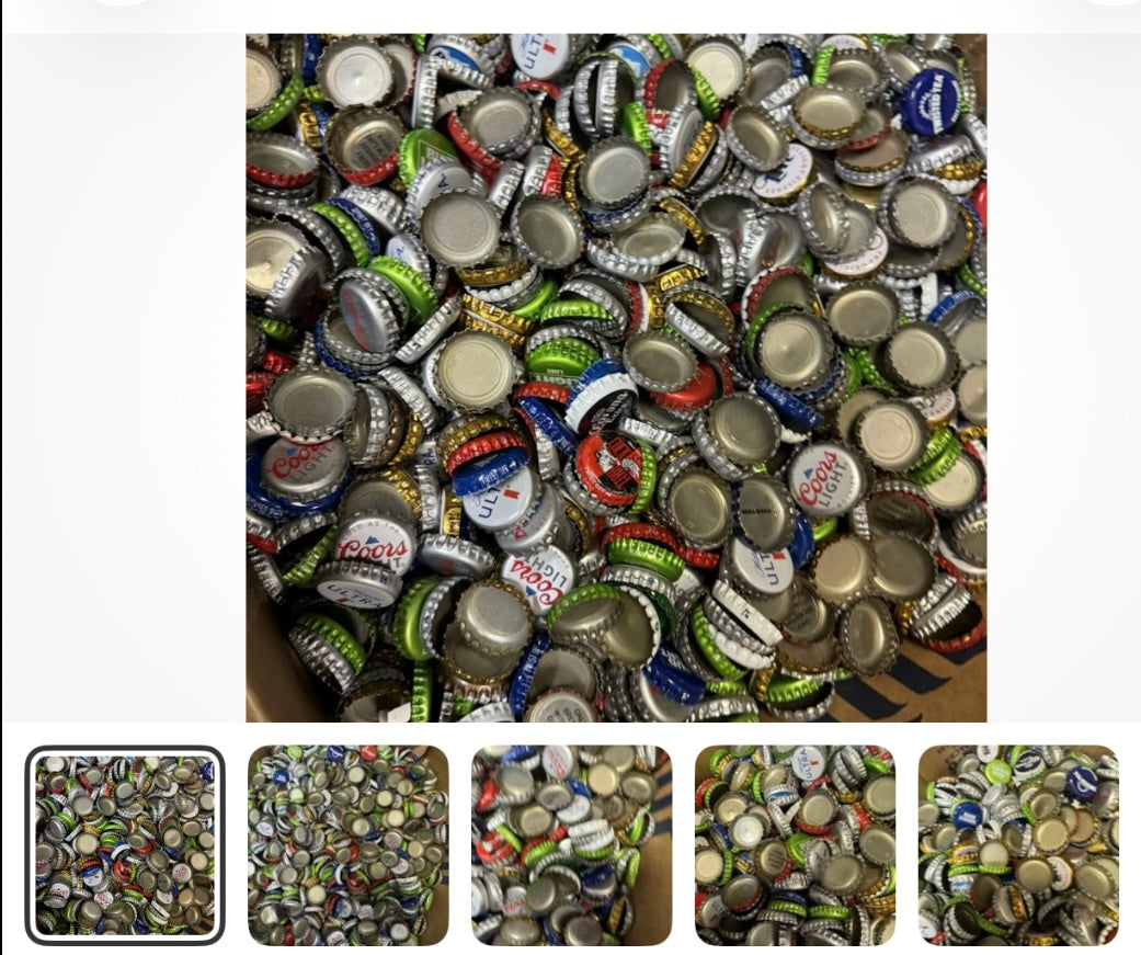 500+ ASSORTED-BOTTLE CAPS,MANY COLORS